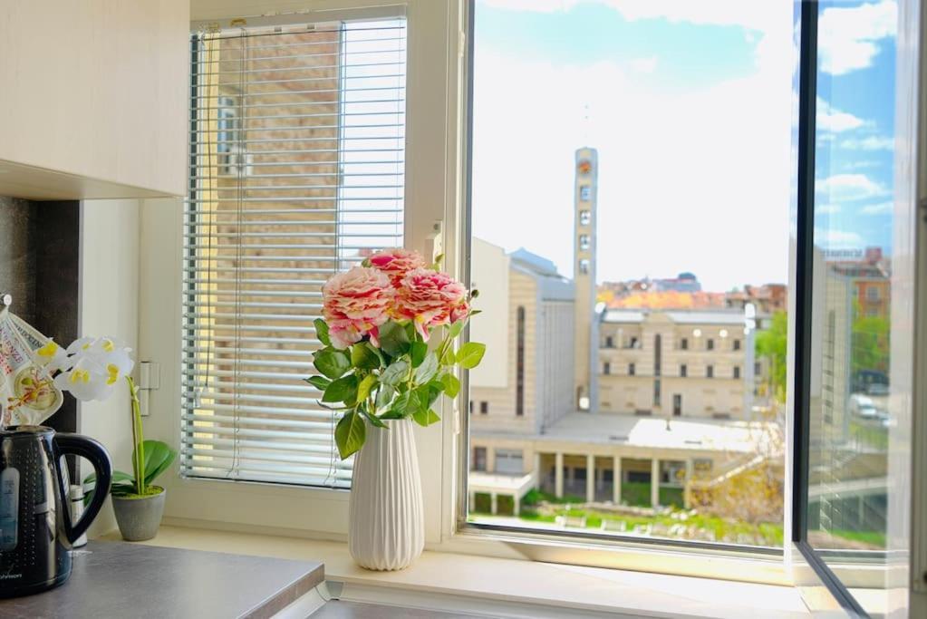 Cozy 1-Bedroom Flat In The Very Center Of Софія Екстер'єр фото