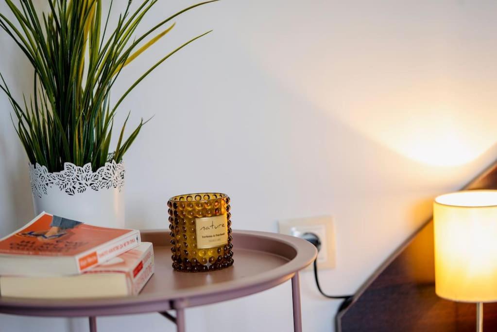 Cozy 1-Bedroom Flat In The Very Center Of Софія Екстер'єр фото